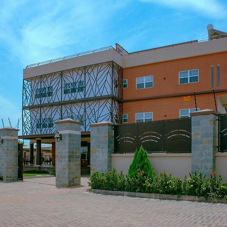 Frederick'S Lodge كوماسي المظهر الخارجي الصورة