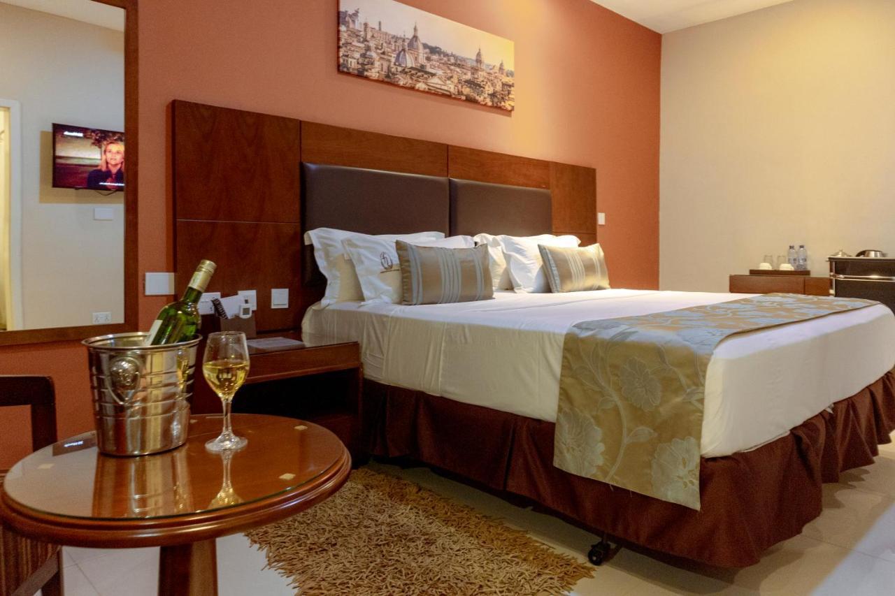Frederick'S Lodge كوماسي المظهر الخارجي الصورة