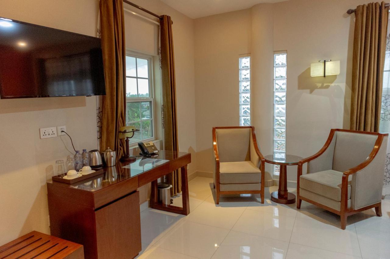 Frederick'S Lodge كوماسي المظهر الخارجي الصورة