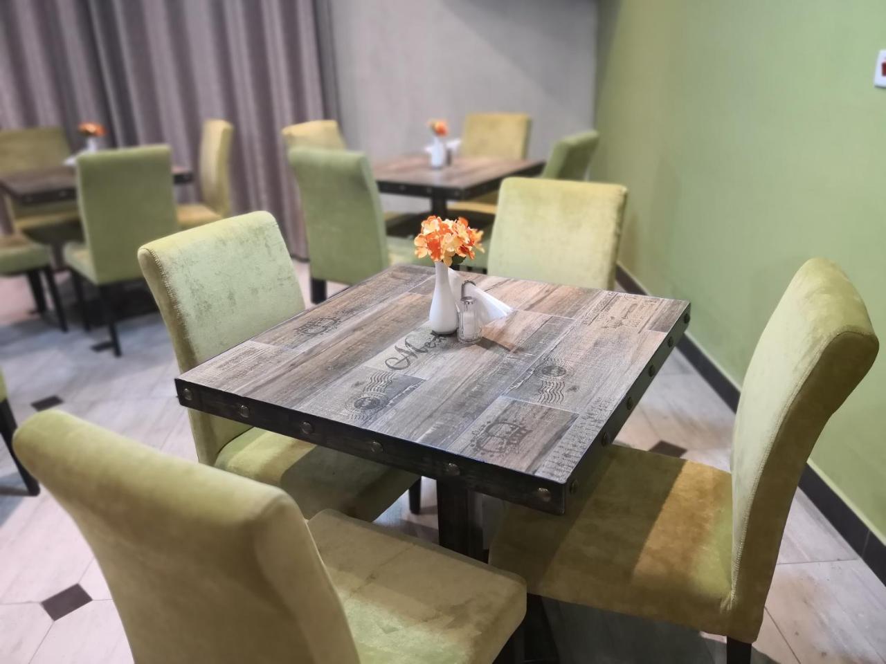Frederick'S Lodge كوماسي المظهر الخارجي الصورة